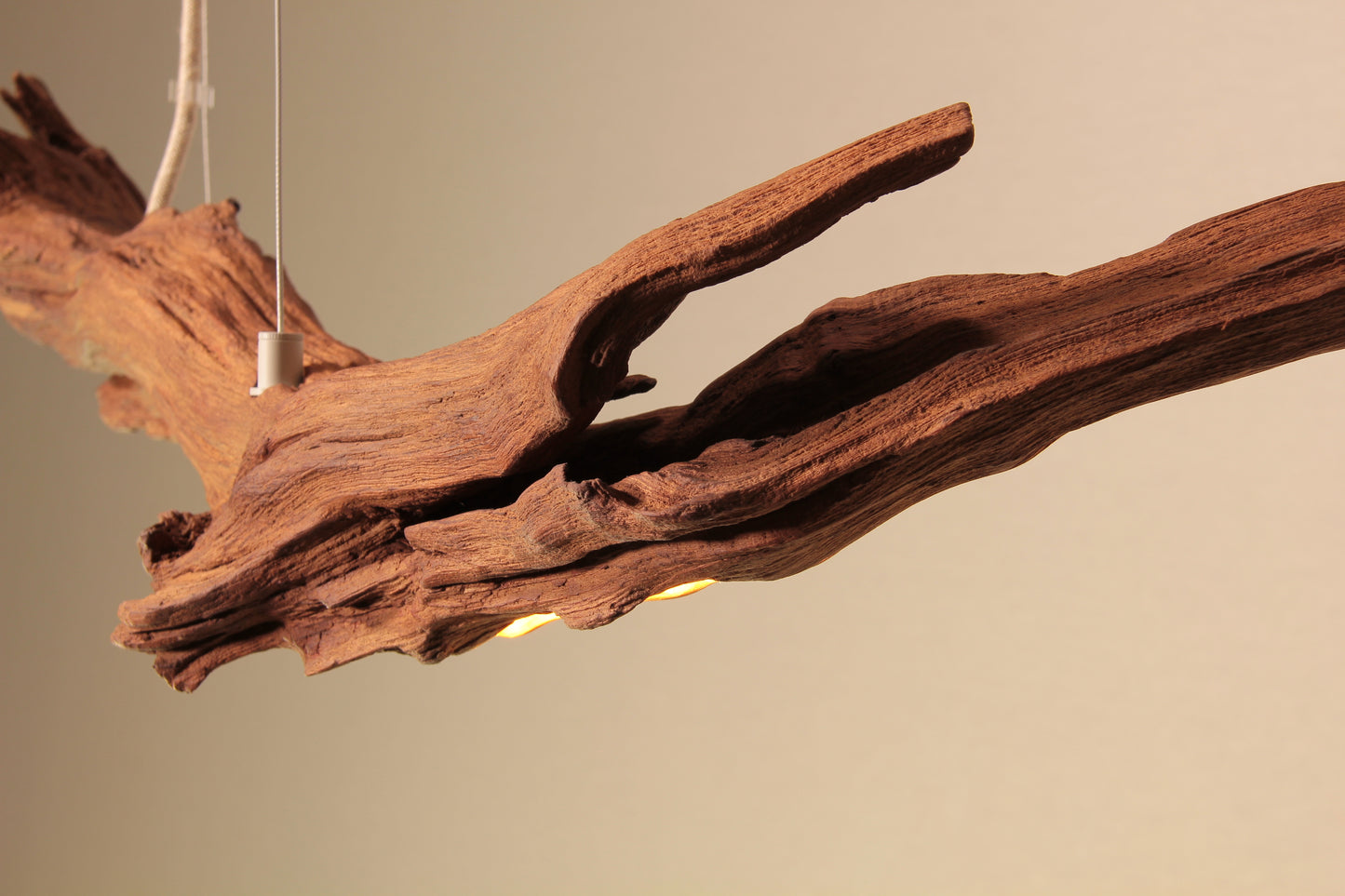 LED-Esstischleuchte - handgefertigtes Unikat - 84cm Eichenast