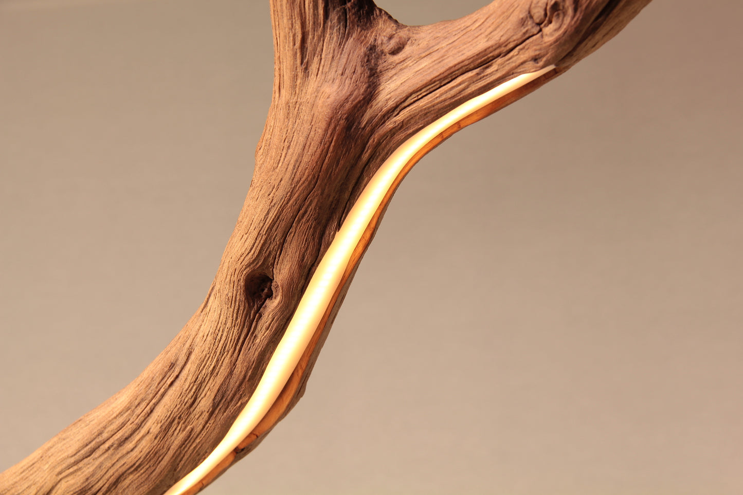 LED lampe de table à manger - fait main pièce unique - 143cm branche de chêne