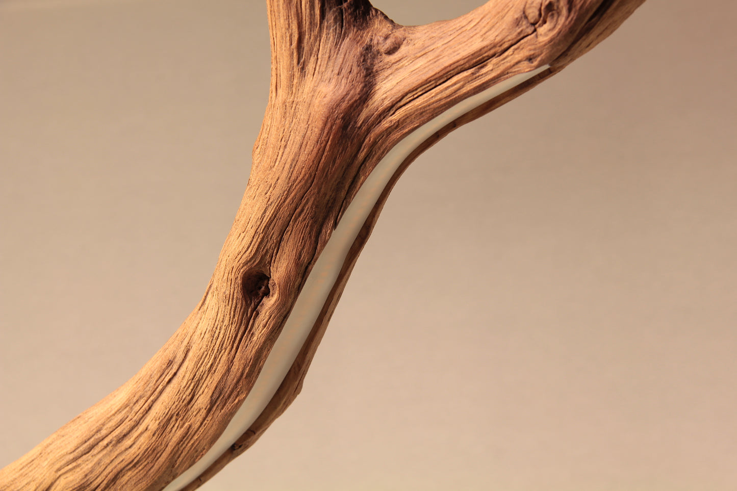 LED lampe de table à manger - fait main pièce unique - 143cm branche de chêne
