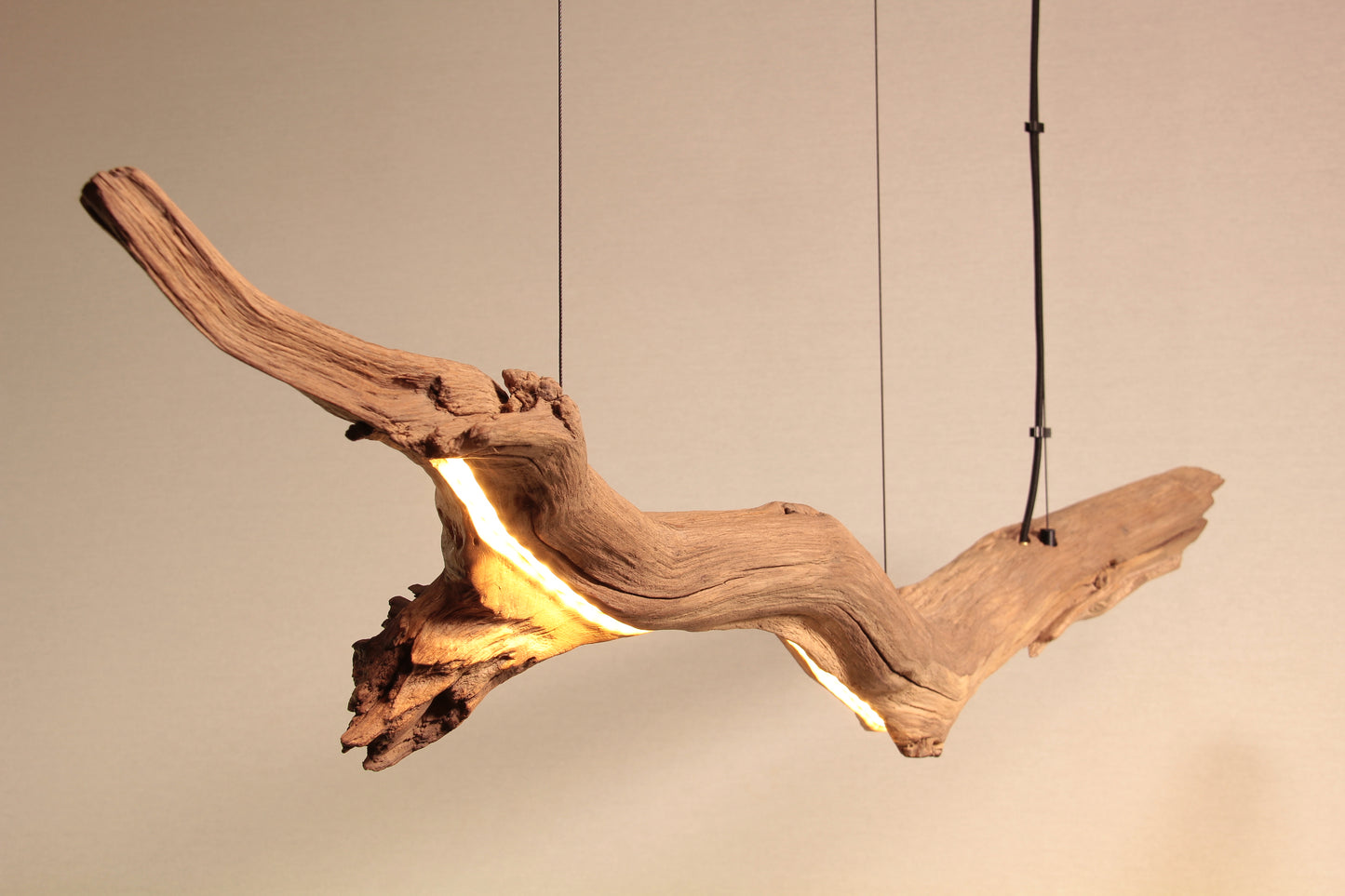LED lampe de table à manger - fait main pièce unique - 125cm branche de chêne