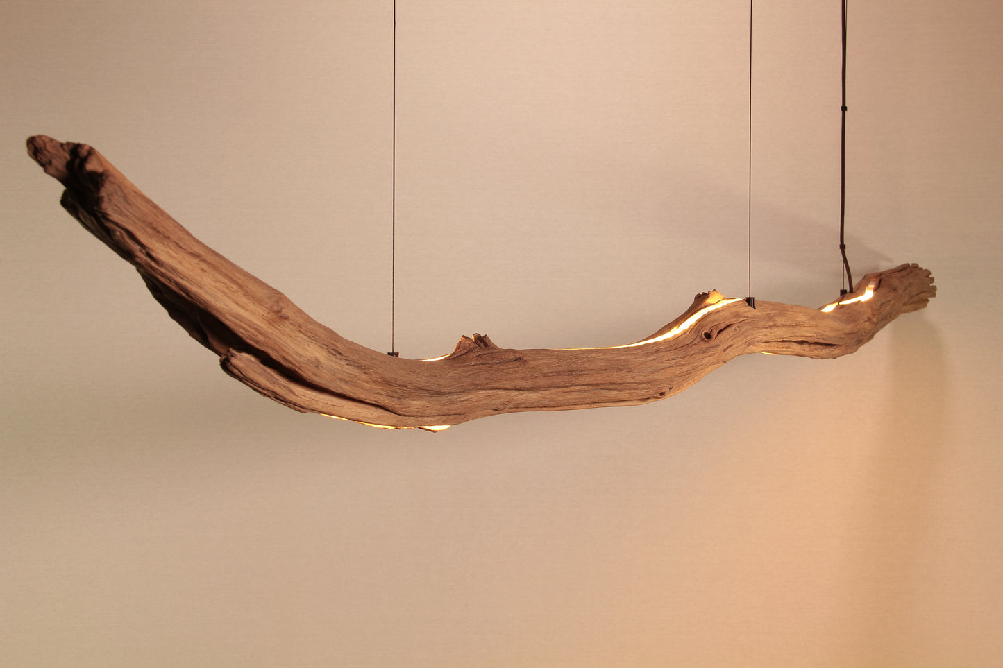 LED-Esstischleuchte - handgefertigtes Unikat - 240cm Eichenast
