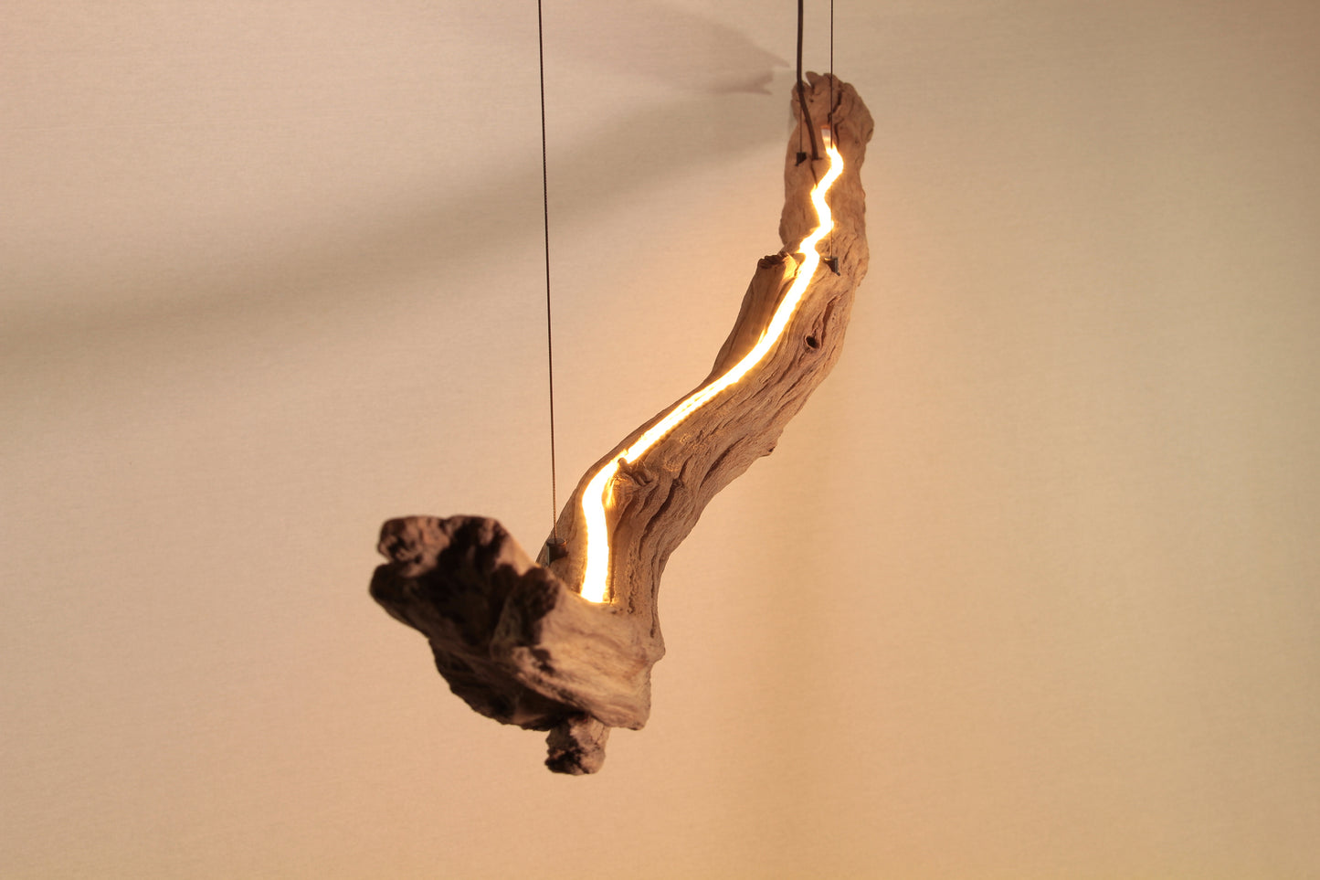 LED-Esstischleuchte - handgefertigtes Unikat - 240cm Eichenast