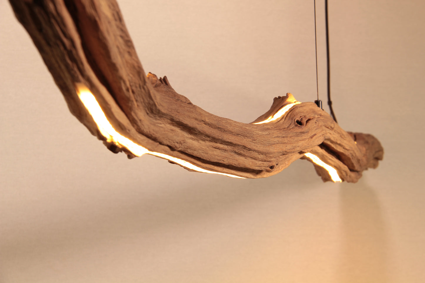 LED-Esstischleuchte - handgefertigtes Unikat - 240cm Eichenast
