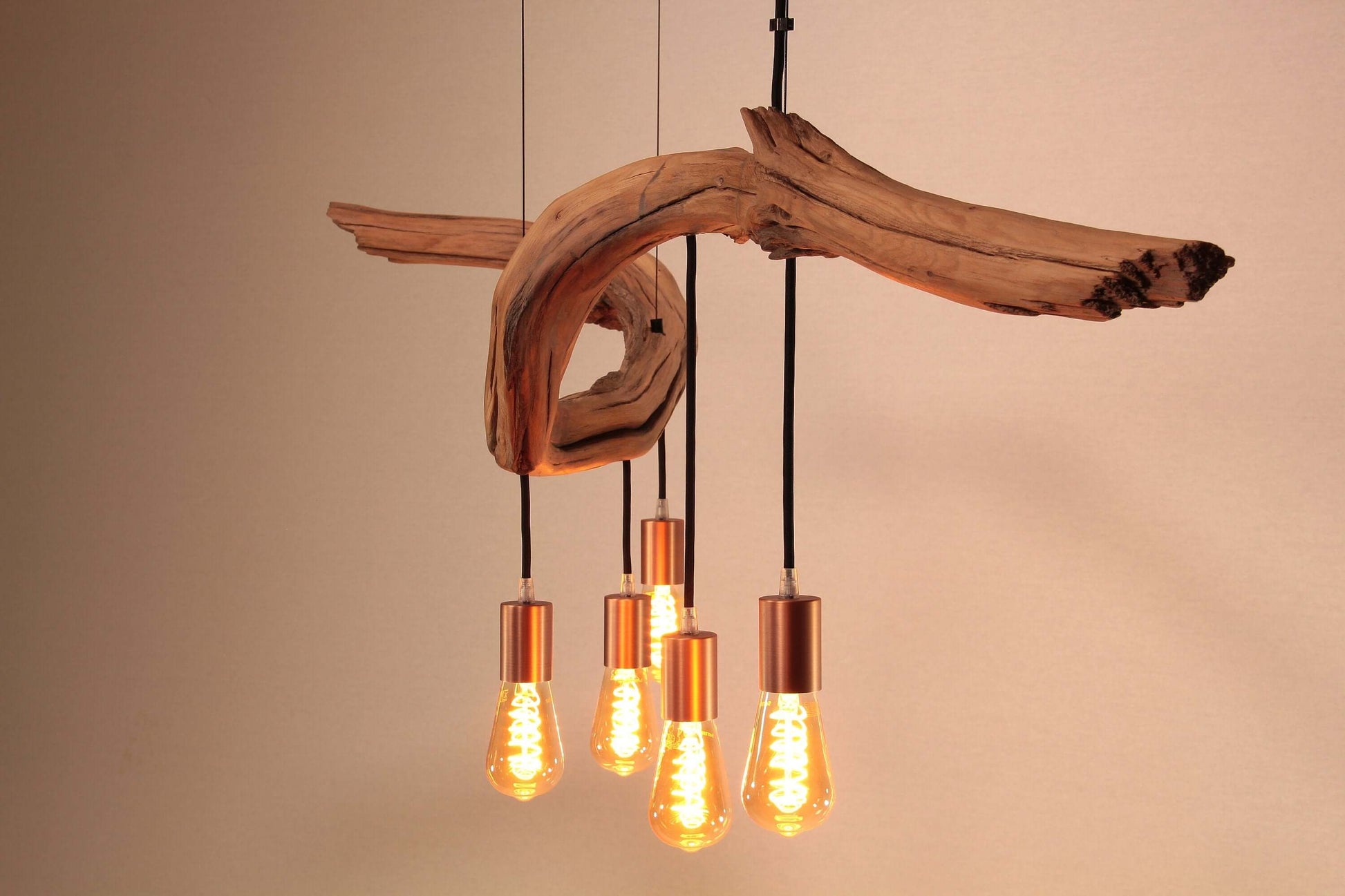 Hängelampe / 137cm langer Eichenast / Einzelstück / Holz / Ast / Pendelleuchte / Esstisch / Deckenlampe / Küchentischlampe / modern