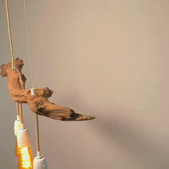 Hängelampe / 113cm langer Eichenast / Einzelstück / Holz / Ast / Pendelleuchte / Esstisch / Deckenlampe / Küchentischlampe / modern